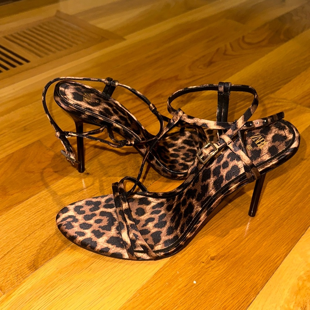 Zara cheetah heels